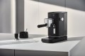 WMF Lumero Deep Black — ekspres kolbowy do kawy