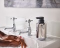 Joseph Joseph Dozownik na mydło w płynie EasyStoreLuxe