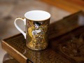 Carmani porcelanowy kubek 360 ml, motyw: Gustav Klimt, Adela - aranżacja.jpg